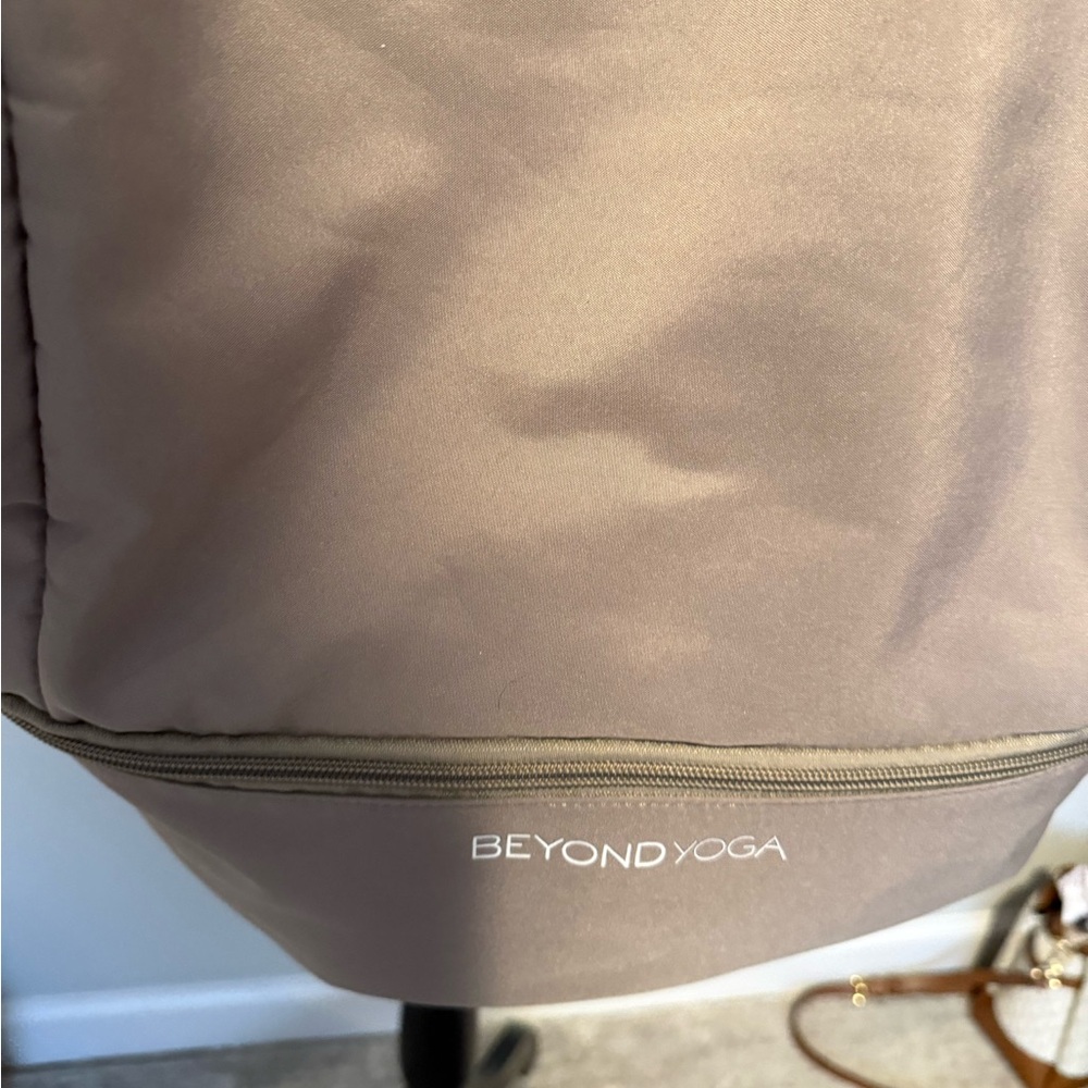 Beyond Yoga Adjustable Drawstring Backpack Taupe … - image 5